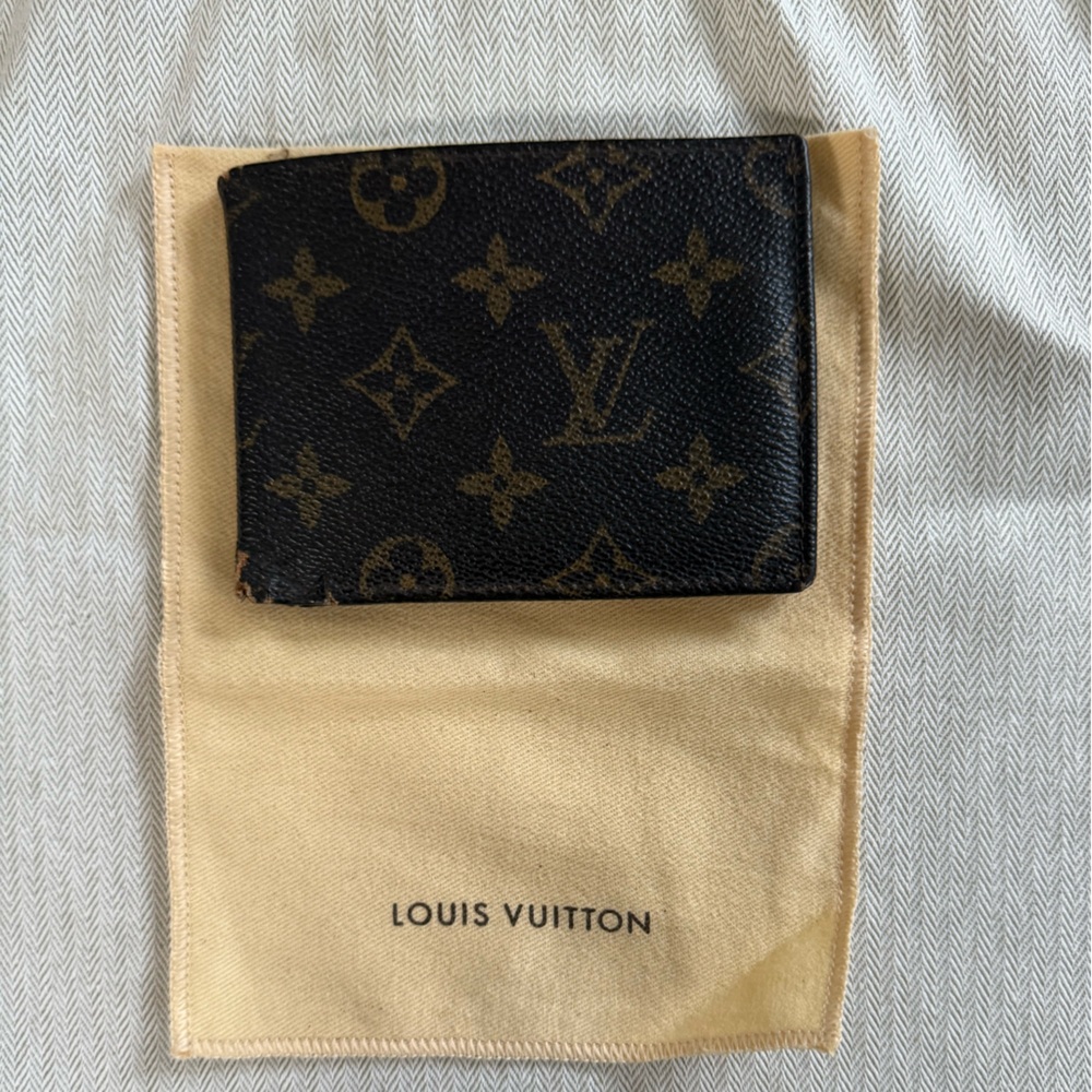 Louis Vuitton Black and Brown Key Card Holder Monogram